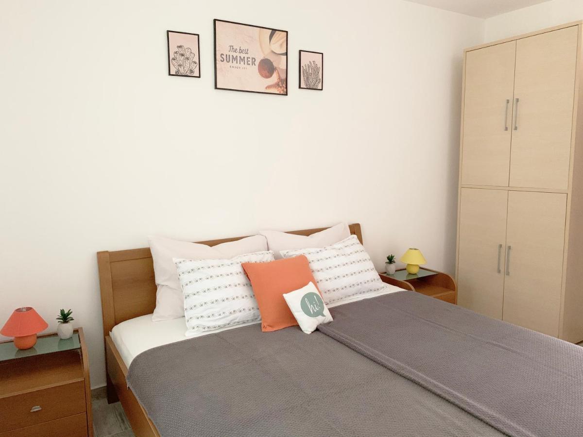 Apartment Maria - new, 4+2 persons, 2 balconies Krk Town Esterno foto