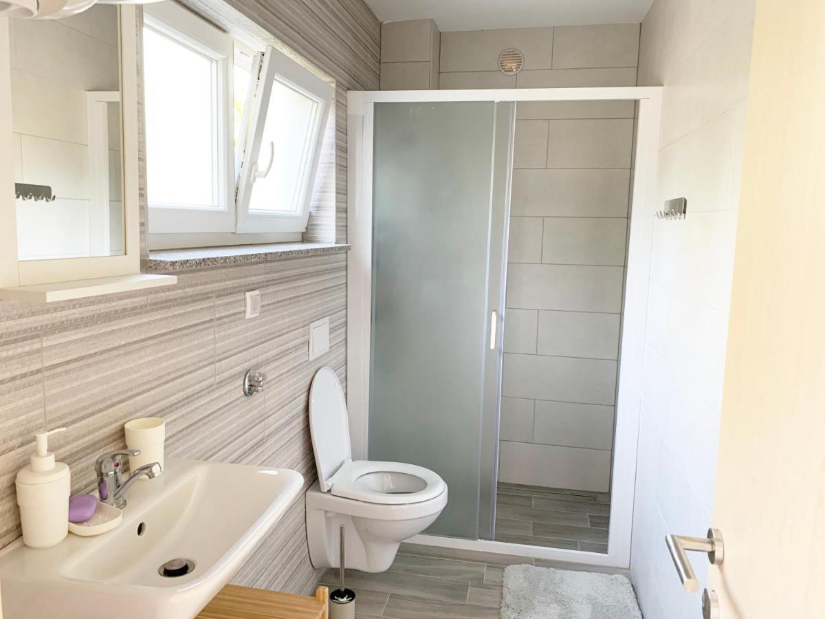 Apartment Maria - new, 4+2 persons, 2 balconies Krk Town Esterno foto