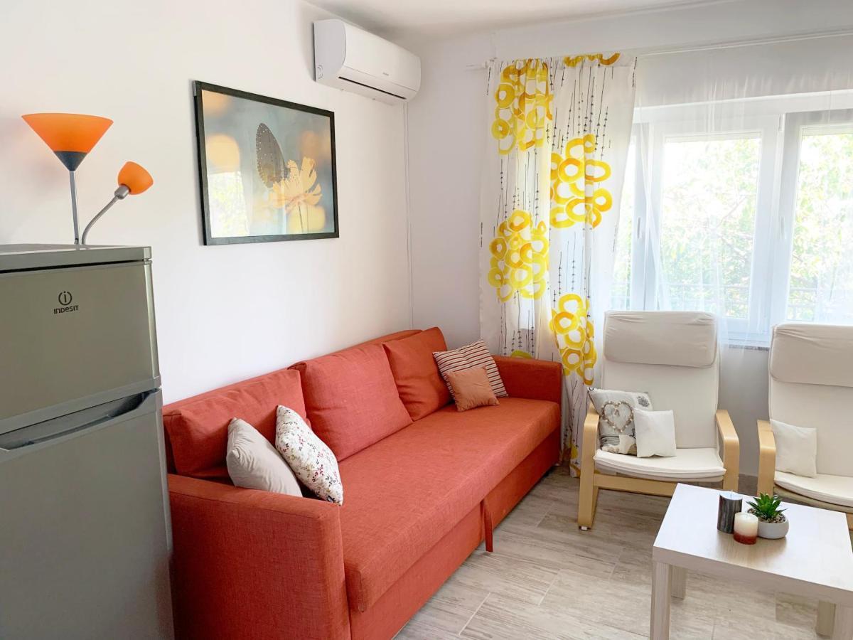 Apartment Maria - new, 4+2 persons, 2 balconies Krk Town Esterno foto