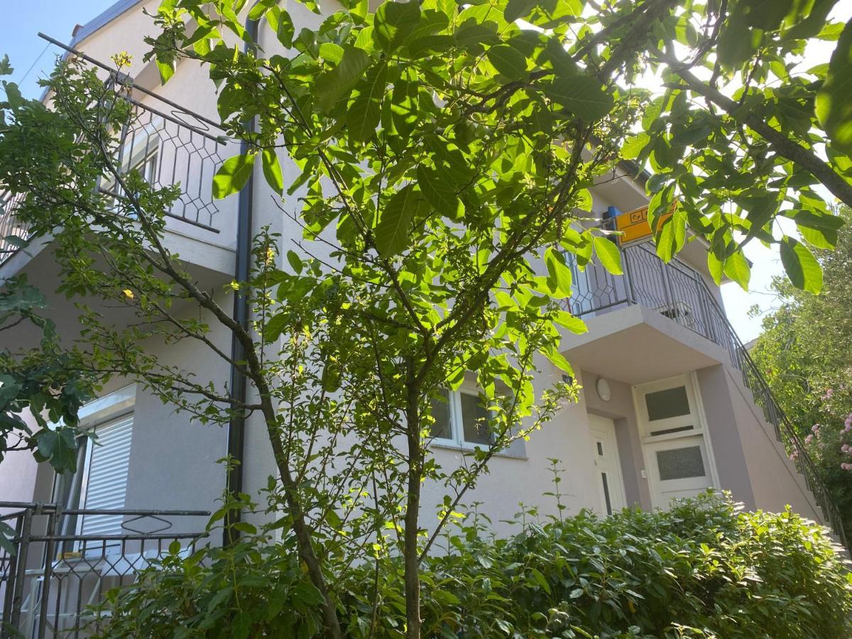 Apartment Maria - new, 4+2 persons, 2 balconies Krk Town Esterno foto
